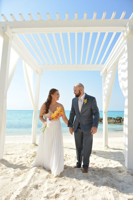 Bride & Groom Beach Wedding