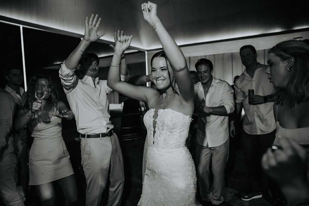 Lauren & Matthew's Destination Wedding at Dreams Vista Cancun | dance all night