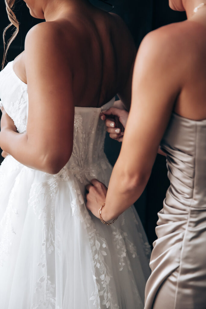 bride getting ready