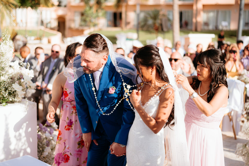 Filipino wedding traditions at a Cancun destination wedding
