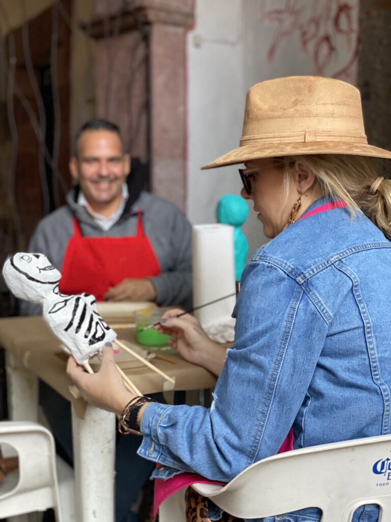 Taking a Mojiganga Class on a girls trip in San Miguel de Allende