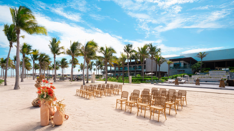 beach wedding in Tulum at Hilton Tulum wedding venues